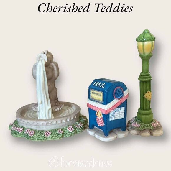 Enesco Cherished Teddies Members Only Prop Set Mailbox, Lamppost, Water Fountain - Picture 3 of 6